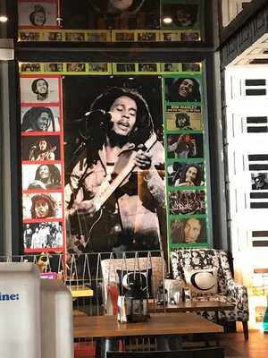 ‪ras Beach Vibes Lounge‬