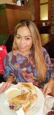 ‪nell Gwynne English Pub‬