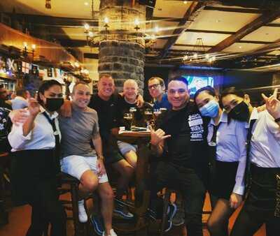 ‪nell Gwynne English Pub‬