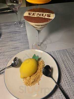 ‪venus Beach Club‬