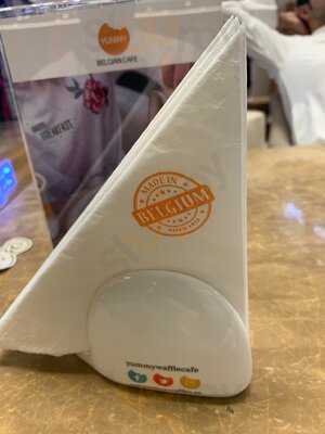 ‪yummy Belgian Waffles‬