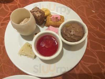 ‪grand Buffet Grill And Restaurant‬