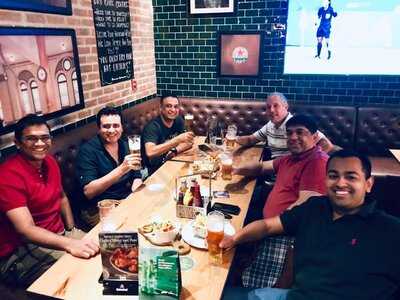 ‪mr.toad's Pub & Kitchen‬