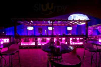 ‪rooftop Lounge‬