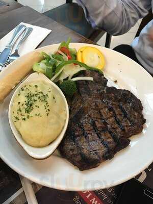 ‪uno Chicago Grill‬