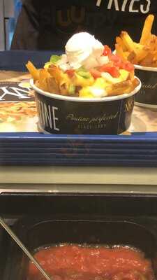 ‪new York Fries‬