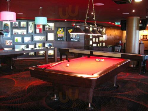 ‪cube Sports Bar‬