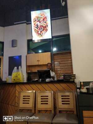 ‪prabhu's Grill Restaurant‬