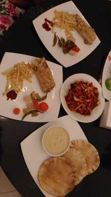 ‪falafel & Shawarma‬