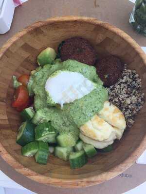 ‪circle Cafe (studio City)‬