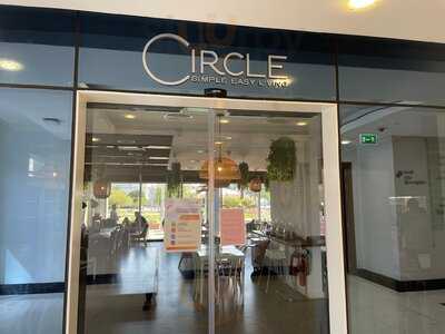 ‪circle Cafe (studio City)‬