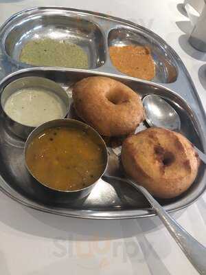 ‪sangam Restaurant & Sweets‬