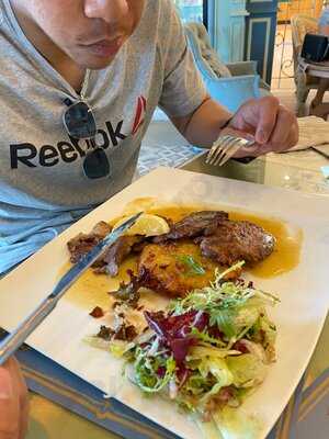 ‪shakespeare And Co. Dubai Science Park‬