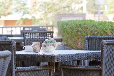 ‪shakespeare And Co. Dubai Science Park‬