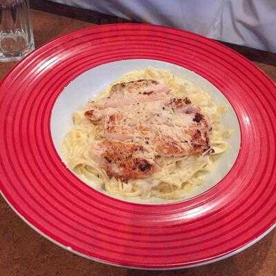 ‪t.g.i. Friday's‬