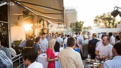 ‪the Grand Grill & White Lounge‬