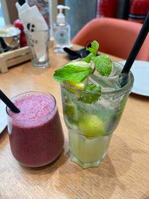 ‪the Coffee Club‬