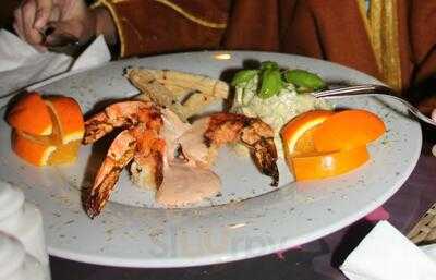 ‪nayas Restaurant & Cafe‬