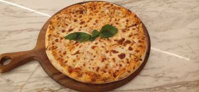 ‪nayas Restaurant & Cafe‬