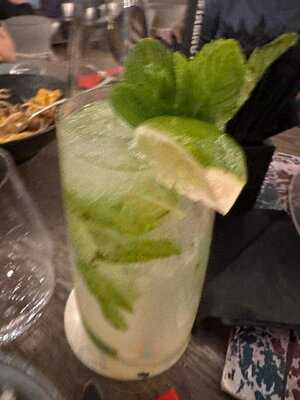 ‪lah Lah Restaurant‬