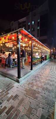 ‪falafel And Shawarma‬