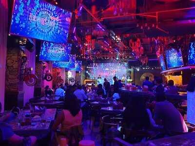 ‪headlines Cafe‬