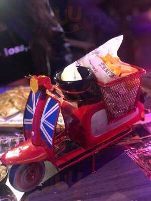 ‪headlines Cafe‬