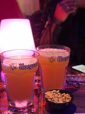 ‪headlines Cafe‬