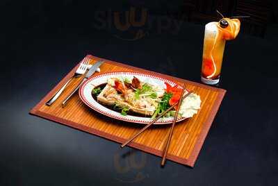 ‪szechuan Palace‬