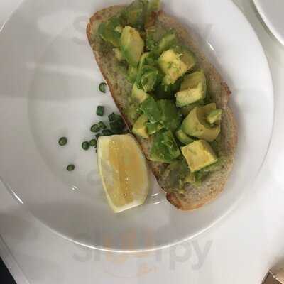 ‪circle Cafe (healthcare City)‬