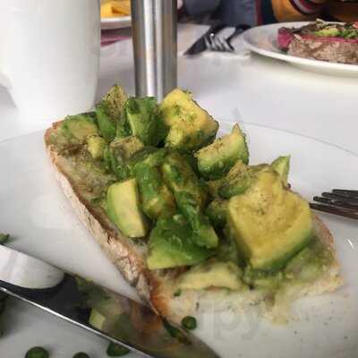 ‪circle Cafe (healthcare City)‬