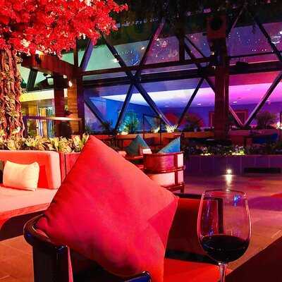 ‪mood Rooftop Lounge‬