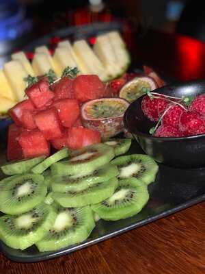 ‪mood Rooftop Lounge‬