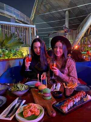 ‪mood Rooftop Lounge‬