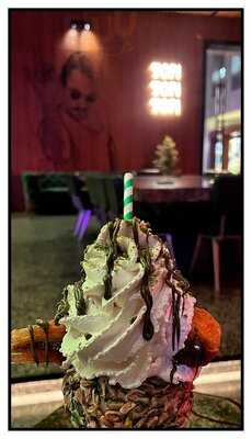 ‪saltbae Burger Difc‬