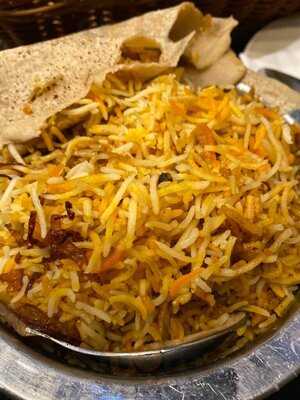 ‪desi Village Restaurant & Shisha Lounge‬