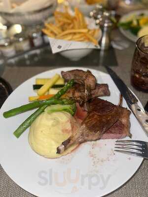 ‪the Restaurant At Address Fountain Views‬