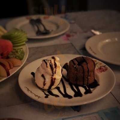 بيت ورد مطعم ومقهى لبناني