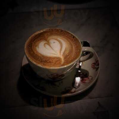 بيت ورد مطعم ومقهى لبناني