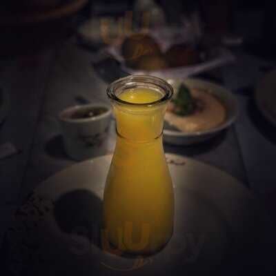 بيت ورد مطعم ومقهى لبناني