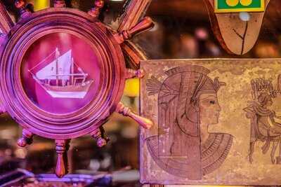 رحلة كليوباترا الشراعية