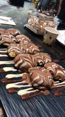 ‪yummy Waffle Cafe‬