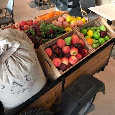 ‪paul Bakery & Restaurant‬