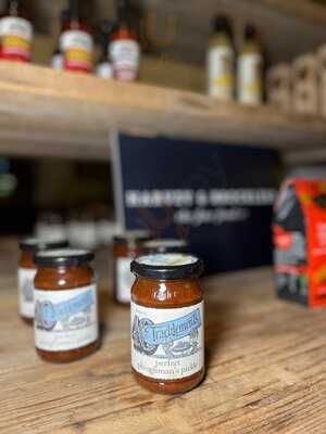 ‪mina's Kitchen‬