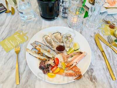 ‪mina's Kitchen‬