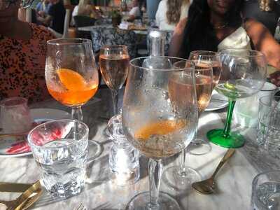 ‪mina's Kitchen‬