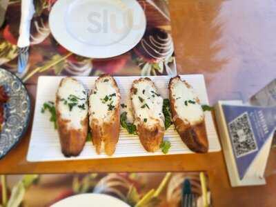 ‪the Food Square‬