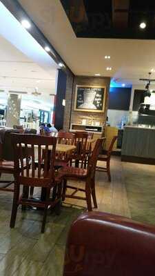 ‪caribou Coffee‬