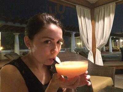 ‪poolside Snack Bar‬