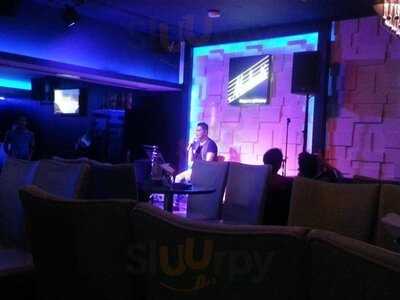 ‪makati Comedy Bar‬